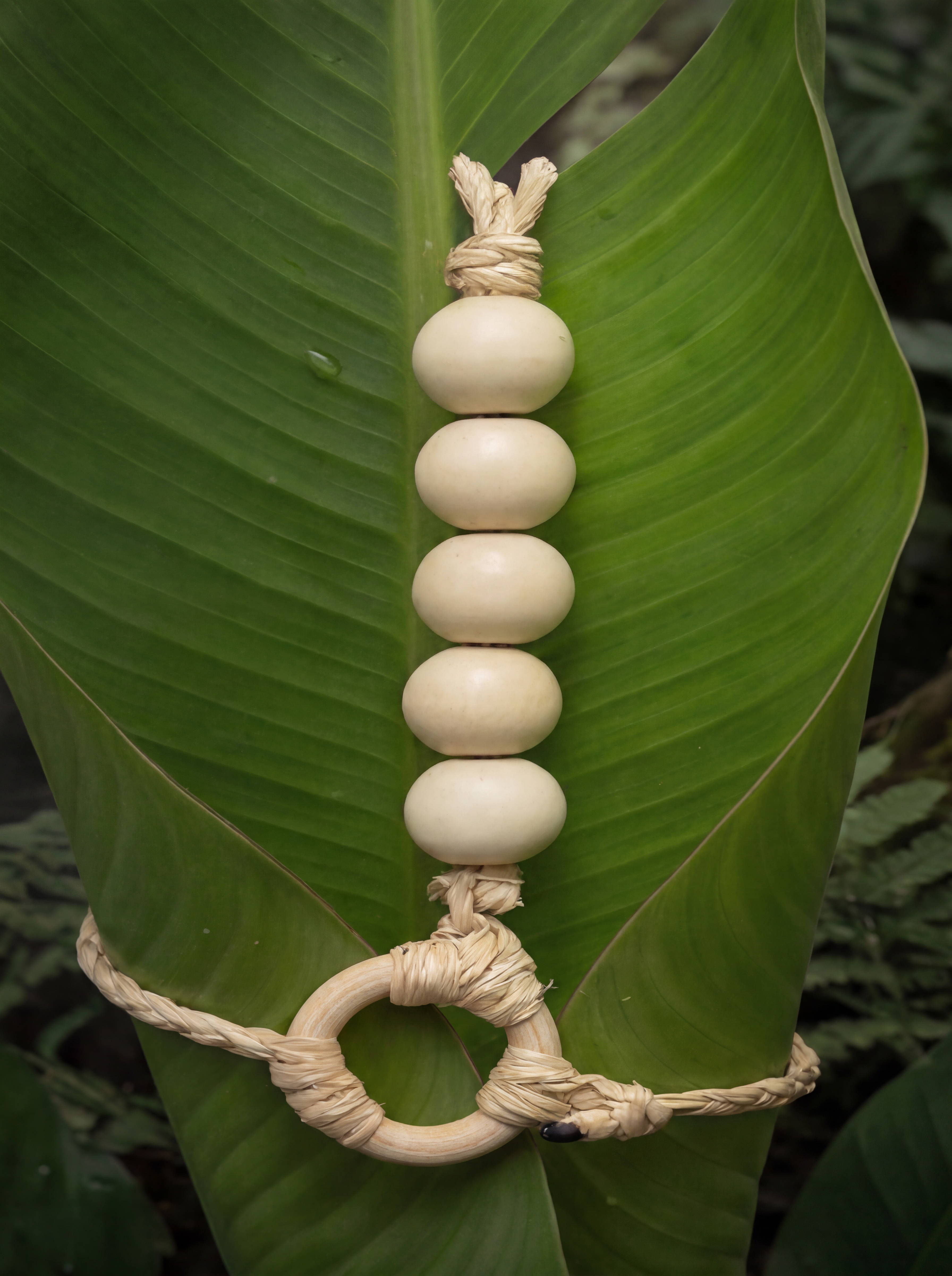 Joia de mão/Handchain Jacarandá