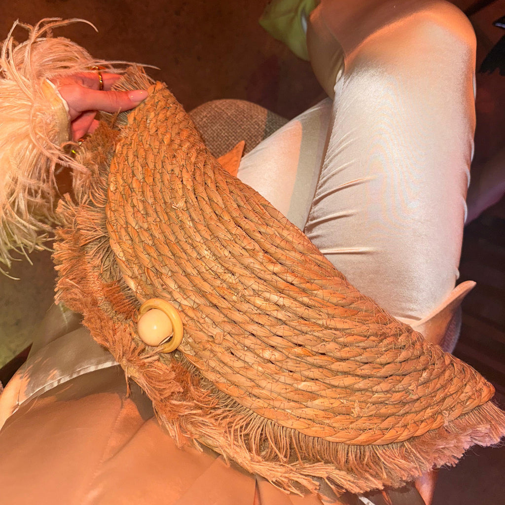 Clutch Caetana Pelugem